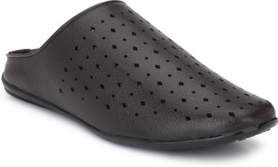 

Knoos Men Brown Flats