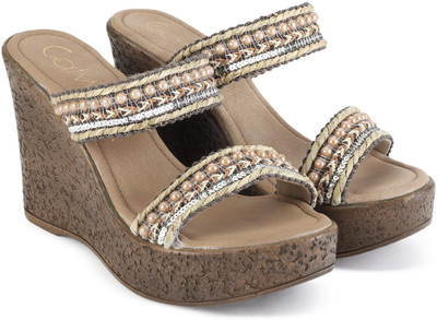 

Catwalk Women Brown Wedges