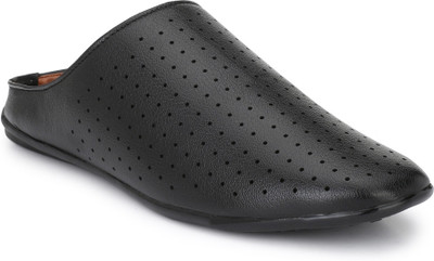 

Knoos Men Black Flats