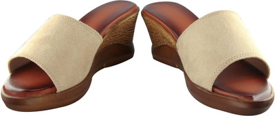 

Rare Women Beige Wedges