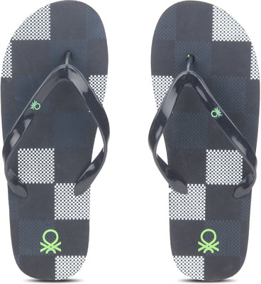 

United Colors of Benetton Flip Flops, 902
