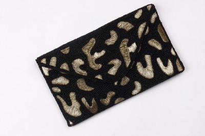

Amolika Casual Black Clutch