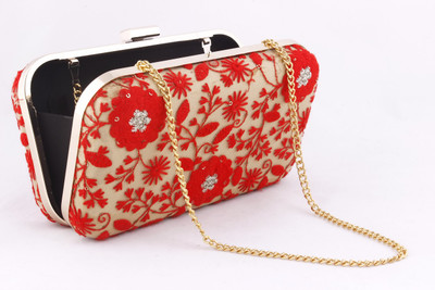 

Amolika Party Pink Clutch