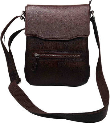 

Essart Messenger Bag(Brown)