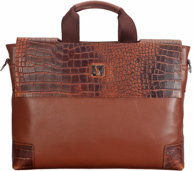 

Adamis 15 inch Laptop Messenger Bag(Tan)