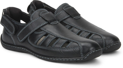 

Hush Puppies Men Black Casual