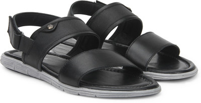 

Hush Puppies Men Black Casual