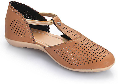 

footsoul Women Beige Casual