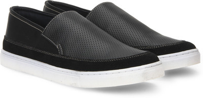

North Star by Bata PABLO Slip On sneakers For Men(Black