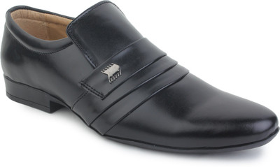 

Vilax Slip On For Men(Black