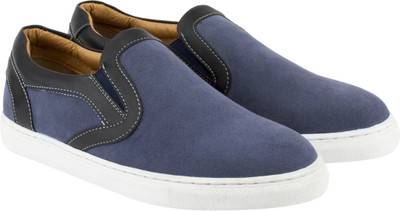 

Volstag LiteForce Men Slip On Sneakers For Men(Navy