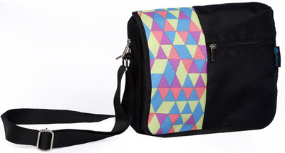 

Soflex Men & Women Casual Black Polyester Sling Bag
