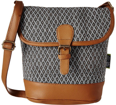 Kanvas Katha Women Casual Black, Brown, White Acrylic Sling Bag