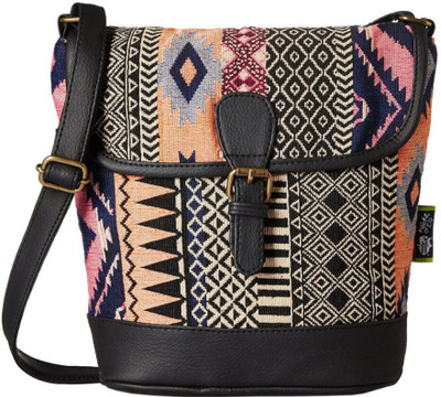 

Kanvas Katha Women Casual Multicolor Acrylic Sling Bag