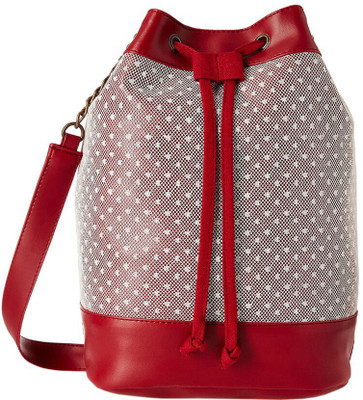

Kanvas Katha Women Casual White, Maroon PU Sling Bag, Maroon;white