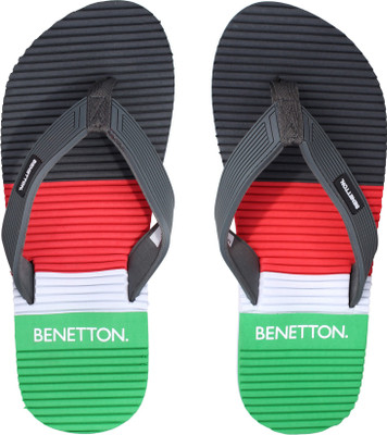 

United Colors of Benetton Flip Flops, Grey