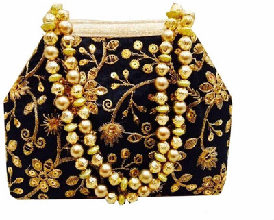 

Craftbazaar Party Black Clutch