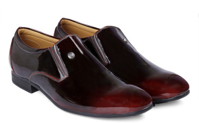 

Bacca Bucci Slip On For Men(Multicolor, Maroon
