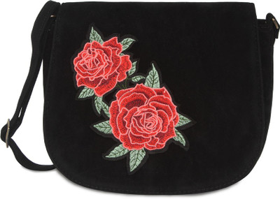 

Kanvas Katha Women Casual Black Velvet Sling Bag
