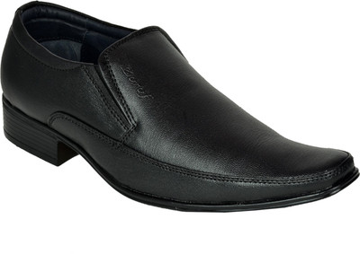 

BlueShoe Handcraft Black Formal Shoes Slip On For Men(Black