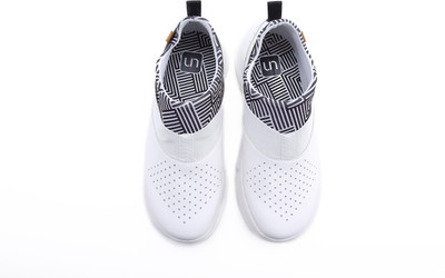 

UIN Sneakers For Men(White