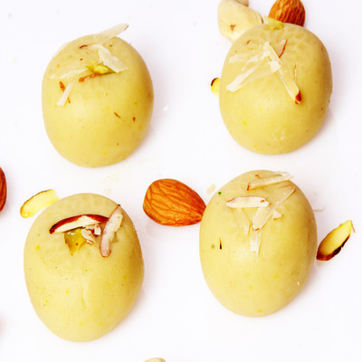 

Ghasitaram Gifts Sugarfree Mawa Peda (white)(800 g, Box)
