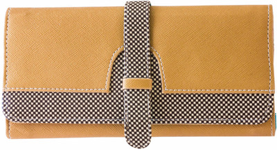 

Heels & Handles Casual Beige Clutch