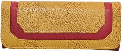 

Heels & Handles Casual Tan Clutch