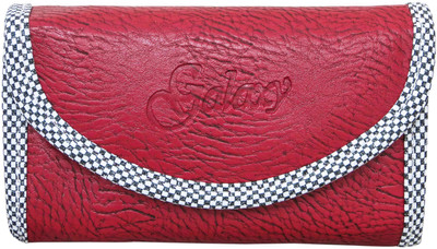 

Heels & Handles Casual Red Clutch