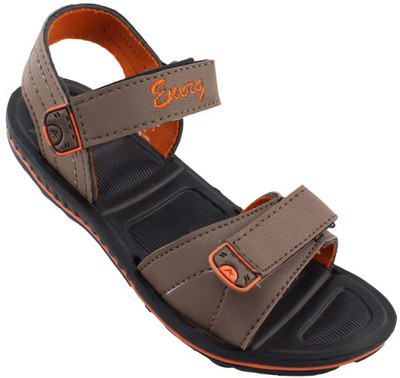 

Claptrap Men Multicolor Sandals