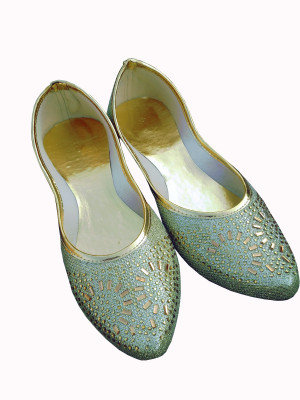 

SOKHI Gold party wear Punjabi Jutti Jutis For Women(Gold