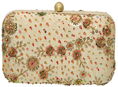 

Fabric and Lace Party Beige Clutch