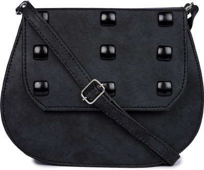 

Dinormilano Sling Bag(Black)