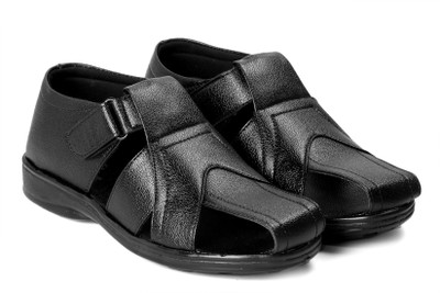 

Bonexy Men Black Casual