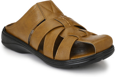 

Knoos Men Tan Casual