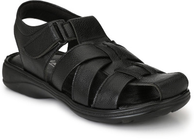 

Knoos Men Black Casual