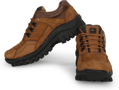 

Finery Boots For Men(Brown, Light brown