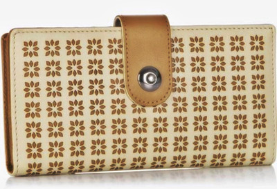 

gcompany Casual Beige Clutch