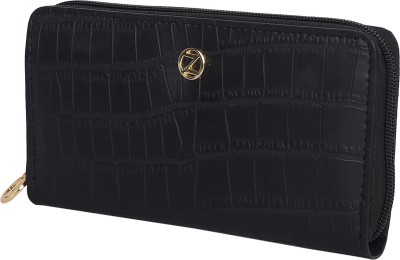 

Osaiz Casual Black Clutch