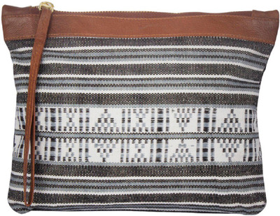 

Clean Planet Hand-held Bag(Brown, White)