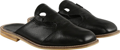 

Shoe Bazar Men Black Sandals