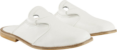 

Shoe Bazar Men White Sandals