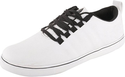 

FOX HUNT Sneakers For Men(White, Black