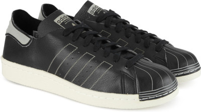 

ADIDAS ORIGINALS SUPERSTAR 80S DECON Sneakers For Men(Black, Cblack/cblack/vinwht