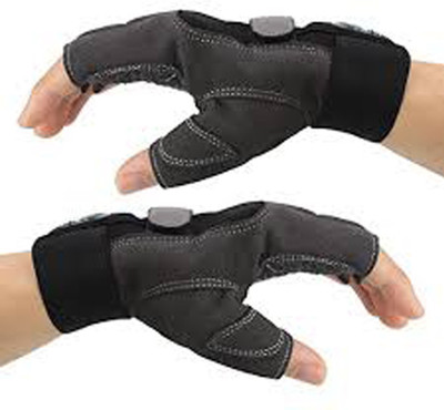 

BAANI INTERNATIONAL WORKOUT Gym & Fitness Gloves (, Black