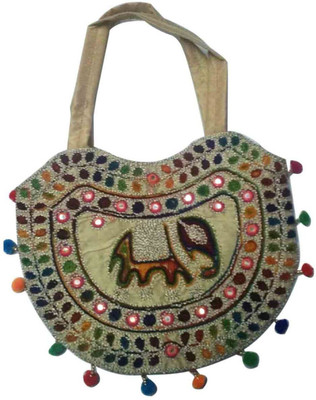 

MDR Handicraft Casual Beige Clutch