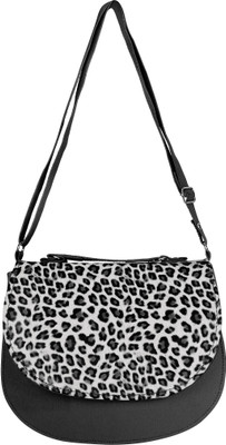 

Tycos Sling Bag(Black)