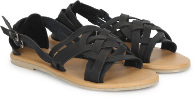 

Chemistry Women Black Flats