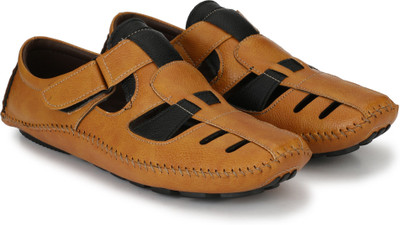 

LAYASA Men TAN Sandals