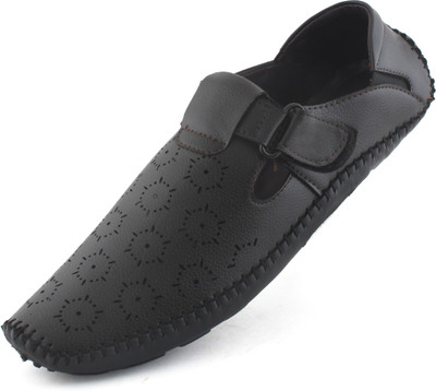 

Amanio Leather Loafers Shoes For Men Bellies For Men(Black